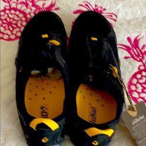 Men’s olukai Eleu trainer size 10